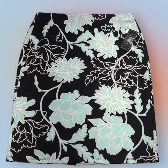 NYCC Women’s Large Turquoise Black Floral Skirt - Picture 1 of 3